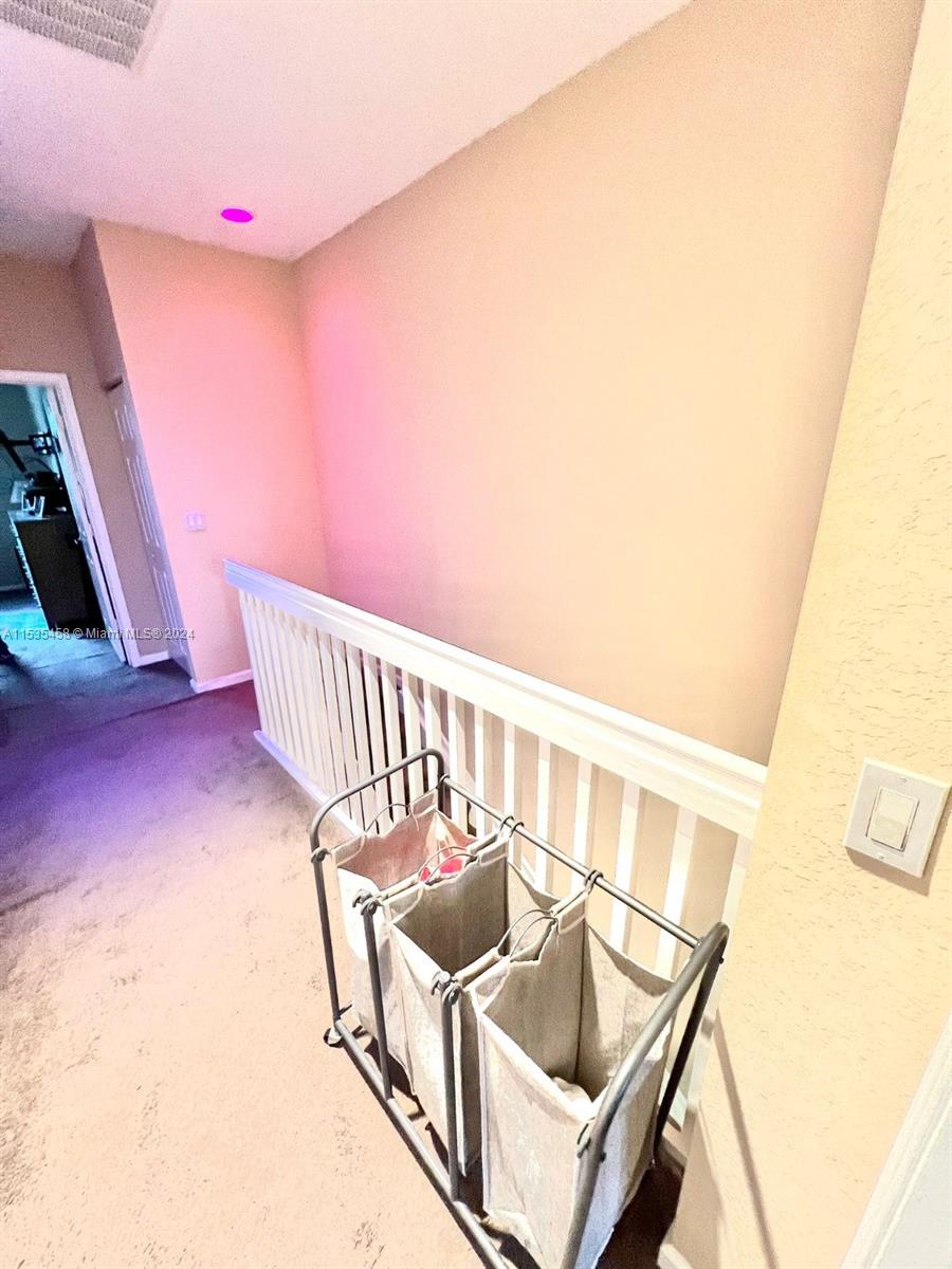 2429 31st Ct, Oakland Park, FL, 33309 United States, 2 Bedrooms Bedrooms, ,2 BathroomsBathrooms,Residential,For Sale,31st Ct,A11535458