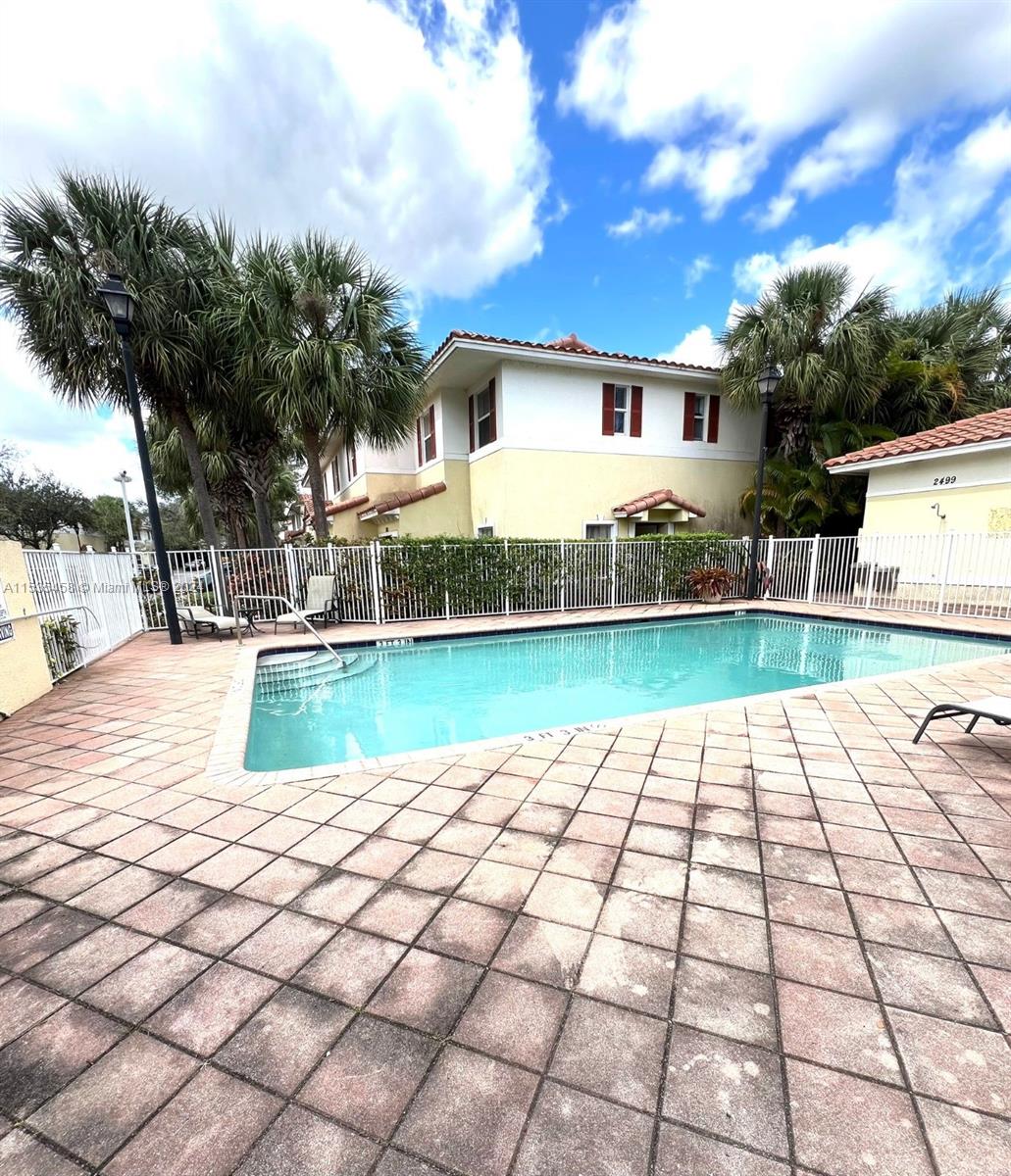 2429 31st Ct, Oakland Park, FL, 33309 United States, 2 Bedrooms Bedrooms, ,2 BathroomsBathrooms,Residential,For Sale,31st Ct,A11535458