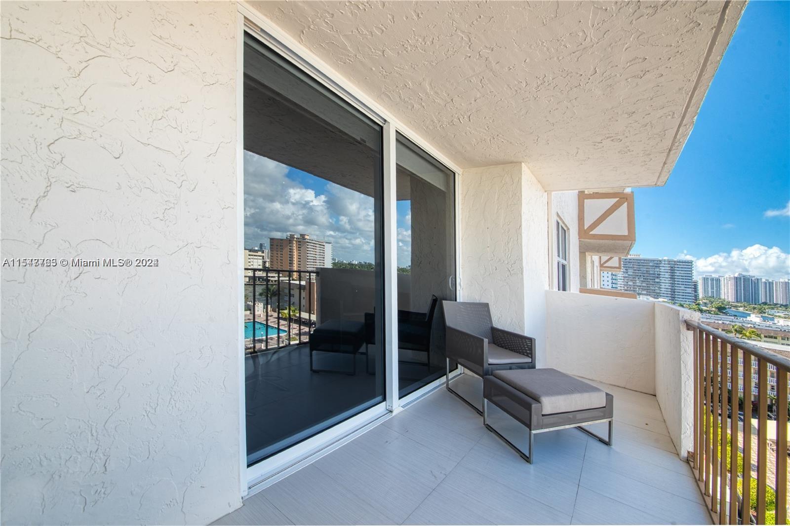 Hallandale Beach, Florida 33009, 1 Bedroom Bedrooms, ,2 BathroomsBathrooms,Residential,For Sale,A11547763