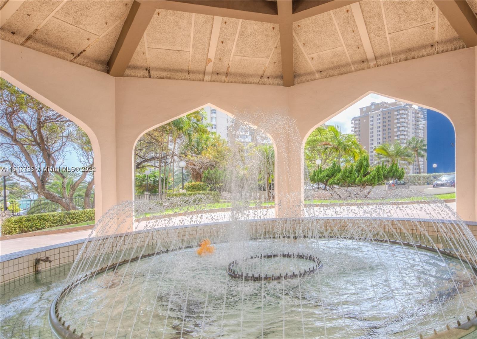 Hallandale Beach, FL, 33009 United States, 1 Bedroom Bedrooms, ,2 BathroomsBathrooms,Residential,For Sale,A11547763