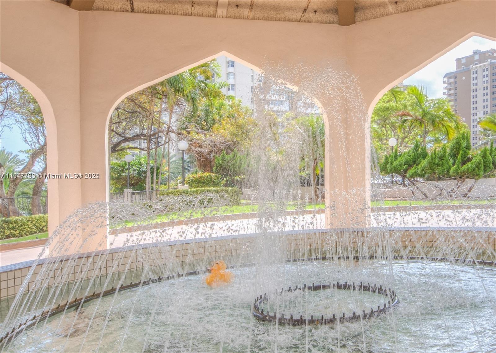 Hallandale Beach, Florida 33009, 1 Bedroom Bedrooms, ,2 BathroomsBathrooms,Residential,For Sale,A11547763