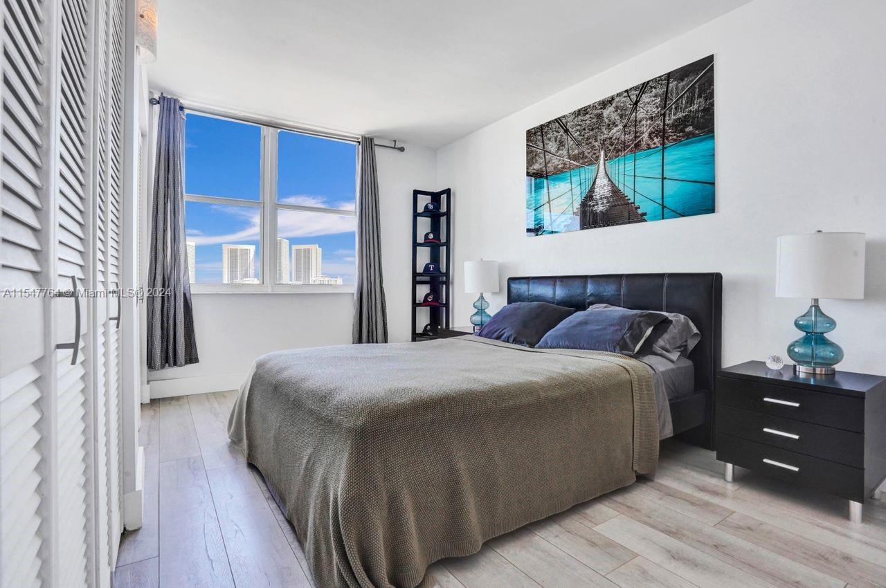 437 Golden Isles Dr 12H, Hallandale Beach, Florida 33009, 1 Bedroom Bedrooms, ,2 BathroomsBathrooms,Residential,For Sale,437 Golden Isles Dr 12H,A11547764