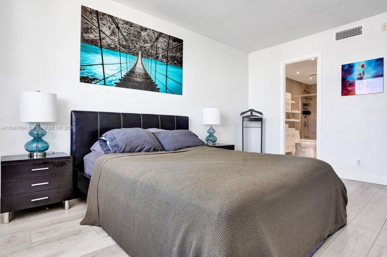 437 Golden Isles Dr 12H, Hallandale Beach, Florida 33009, 1 Bedroom Bedrooms, ,2 BathroomsBathrooms,Residential,For Sale,437 Golden Isles Dr 12H,A11547764