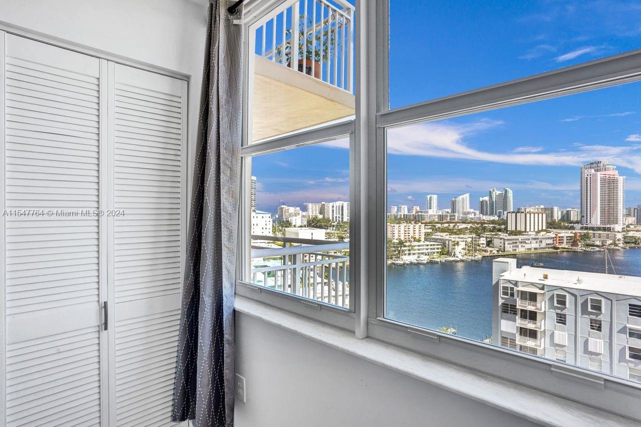 437 Golden Isles Dr 12H, Hallandale Beach, Florida 33009, 1 Bedroom Bedrooms, ,2 BathroomsBathrooms,Residential,For Sale,437 Golden Isles Dr 12H,A11547764