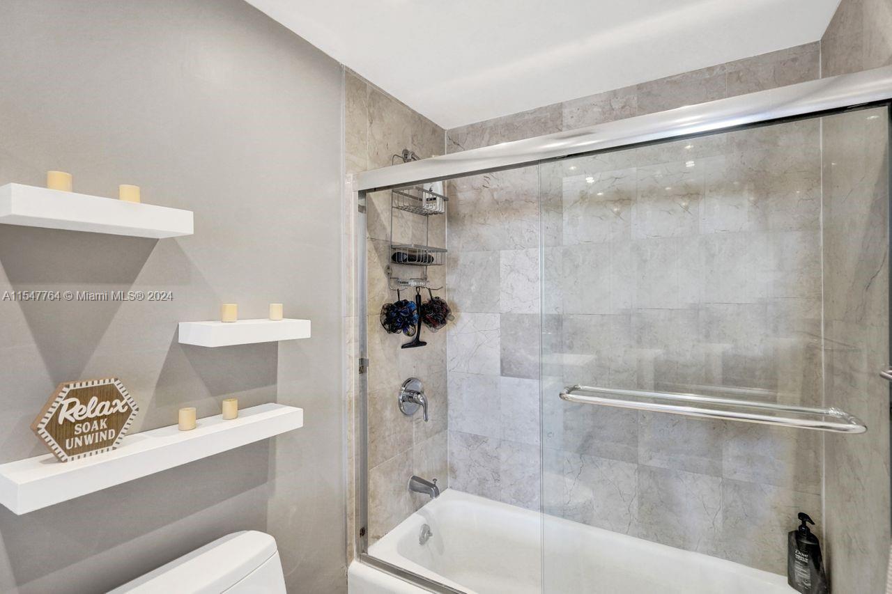 437 Golden Isles Dr 12H, Hallandale Beach, Florida 33009, 1 Bedroom Bedrooms, ,2 BathroomsBathrooms,Residential,For Sale,437 Golden Isles Dr 12H,A11547764