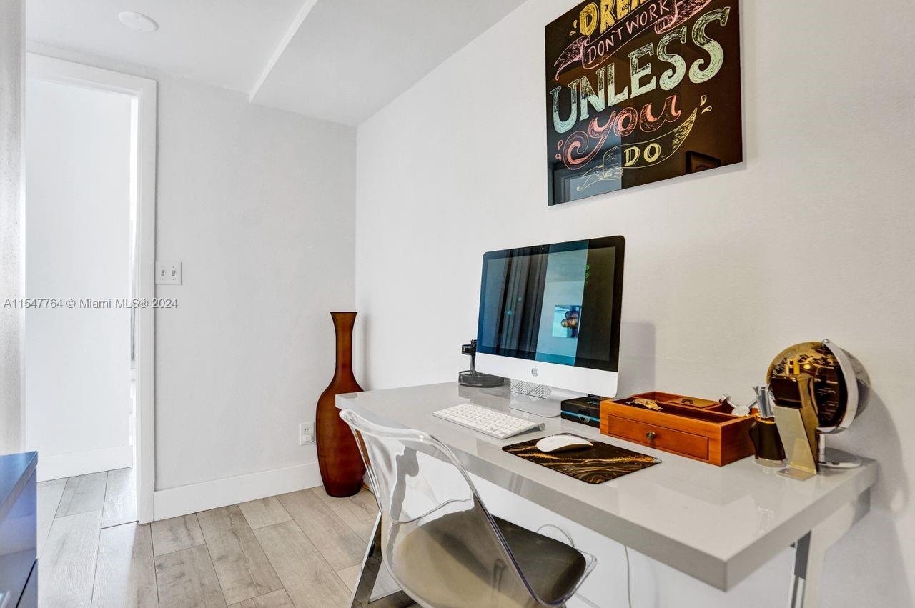 437 Golden Isles Dr 12H, Hallandale Beach, Florida 33009, 1 Bedroom Bedrooms, ,2 BathroomsBathrooms,Residential,For Sale,437 Golden Isles Dr 12H,A11547764