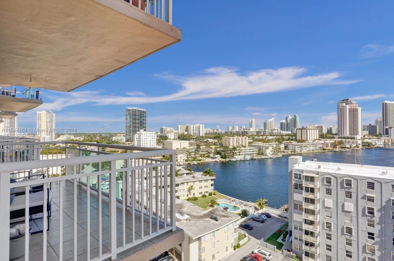 437 Golden Isles Dr 12H, Hallandale Beach, Florida 33009, 1 Bedroom Bedrooms, ,2 BathroomsBathrooms,Residential,For Sale,437 Golden Isles Dr 12H,A11547764