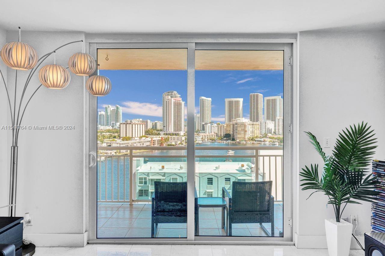 437 Golden Isles Dr 12H, Hallandale Beach, Florida 33009, 1 Bedroom Bedrooms, ,2 BathroomsBathrooms,Residential,For Sale,437 Golden Isles Dr 12H,A11547764