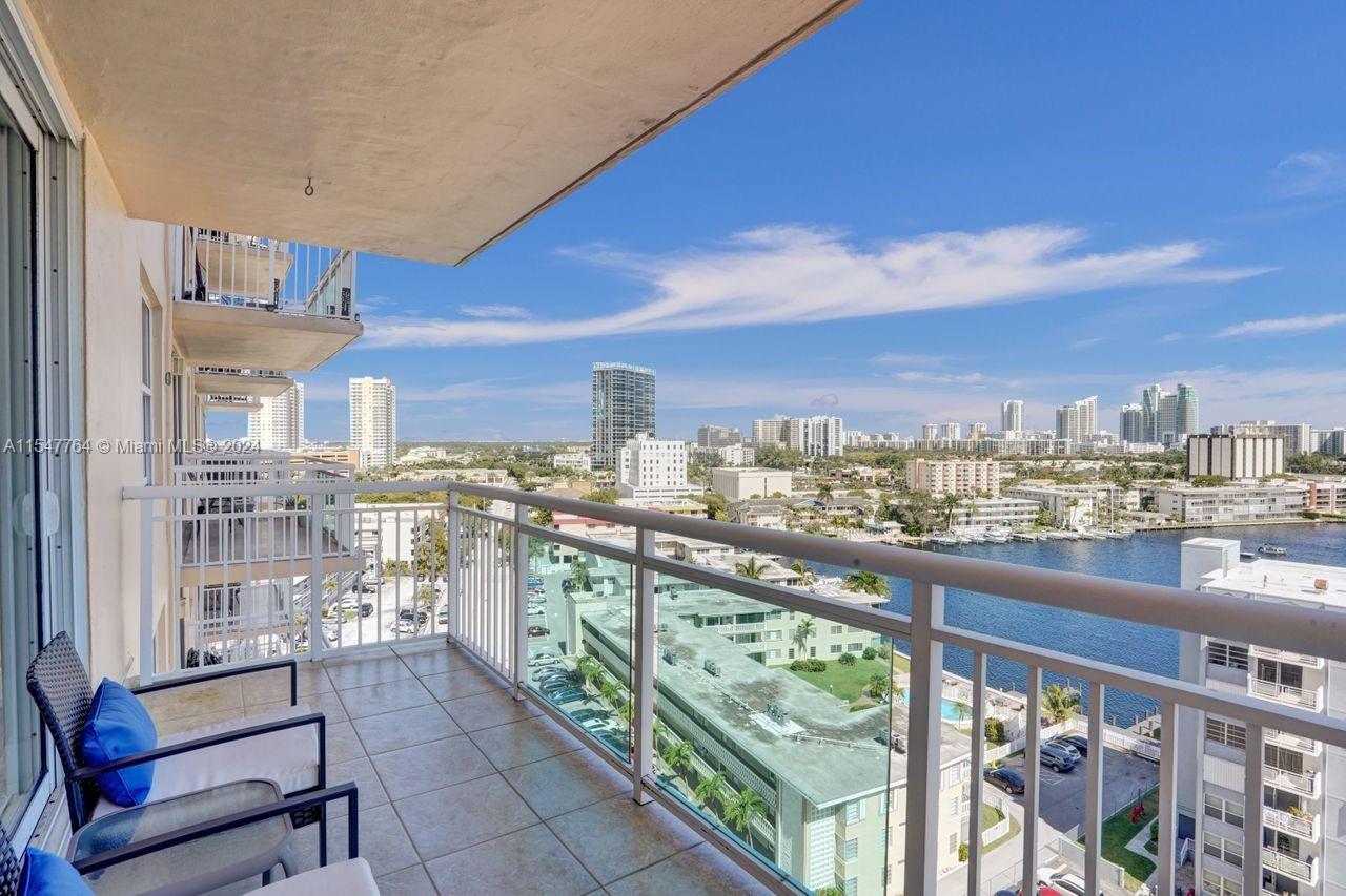 437 Golden Isles Dr 12H, Hallandale Beach, Florida 33009, 1 Bedroom Bedrooms, ,2 BathroomsBathrooms,Residential,For Sale,437 Golden Isles Dr 12H,A11547764