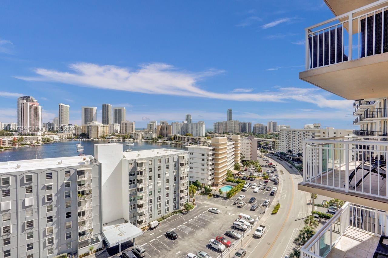 437 Golden Isles Dr 12H, Hallandale Beach, Florida 33009, 1 Bedroom Bedrooms, ,2 BathroomsBathrooms,Residential,For Sale,437 Golden Isles Dr 12H,A11547764