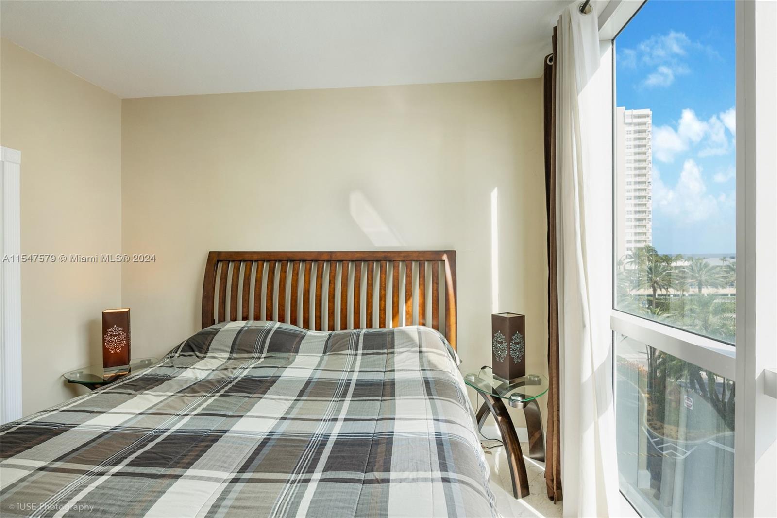 Master Bedroom in-suite with walk-in closet.