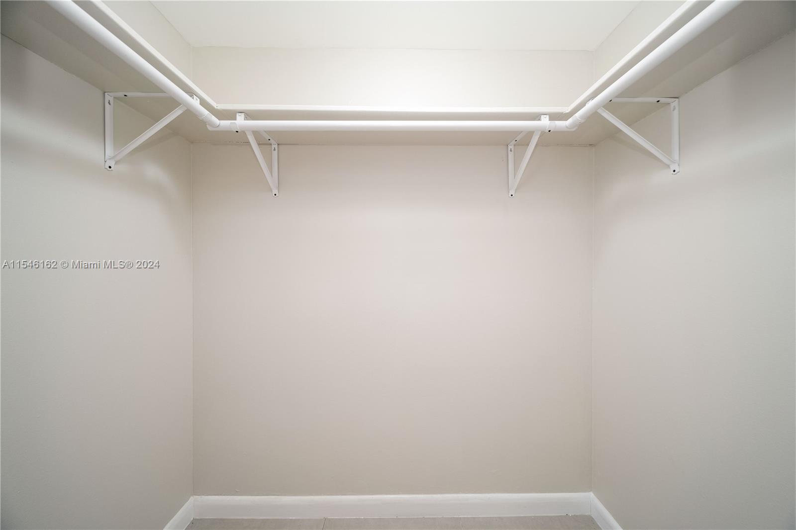 16710 NE 9th Ave 506, North Miami Beach, Florida 33162, 1 Bedroom Bedrooms, ,1 BathroomBathrooms,Residentiallease,For Rent,16710 NE 9th Ave 506,A11546162