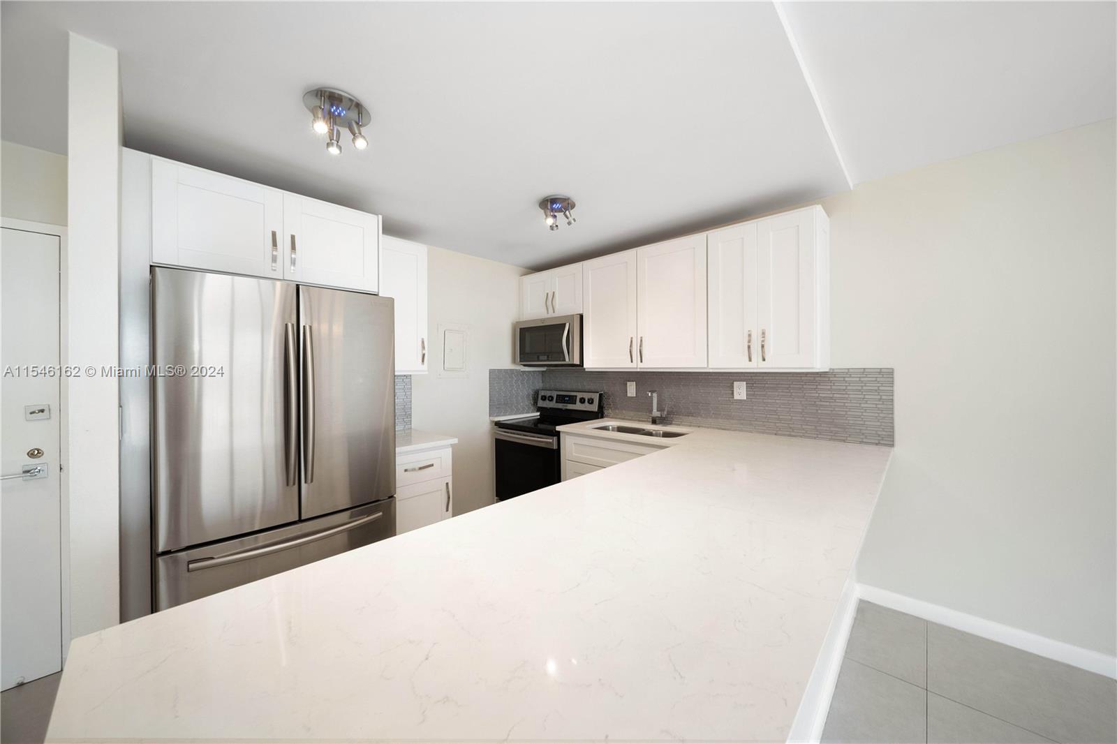 16710 NE 9th Ave 506, North Miami Beach, Florida 33162, 1 Bedroom Bedrooms, ,1 BathroomBathrooms,Residentiallease,For Rent,16710 NE 9th Ave 506,A11546162