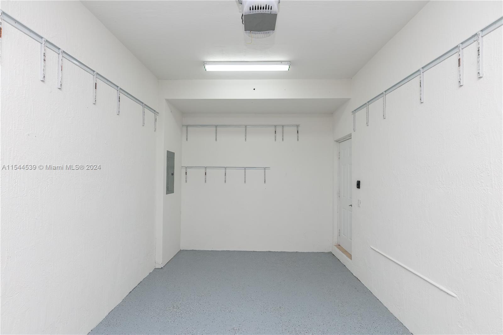 2810 SW 37th Court 2810, Miami, Florida 33134, 3 Bedrooms Bedrooms, 7 Rooms Rooms,2 BathroomsBathrooms,Residential,For Sale,2810 SW 37th Court 2810,A11544539