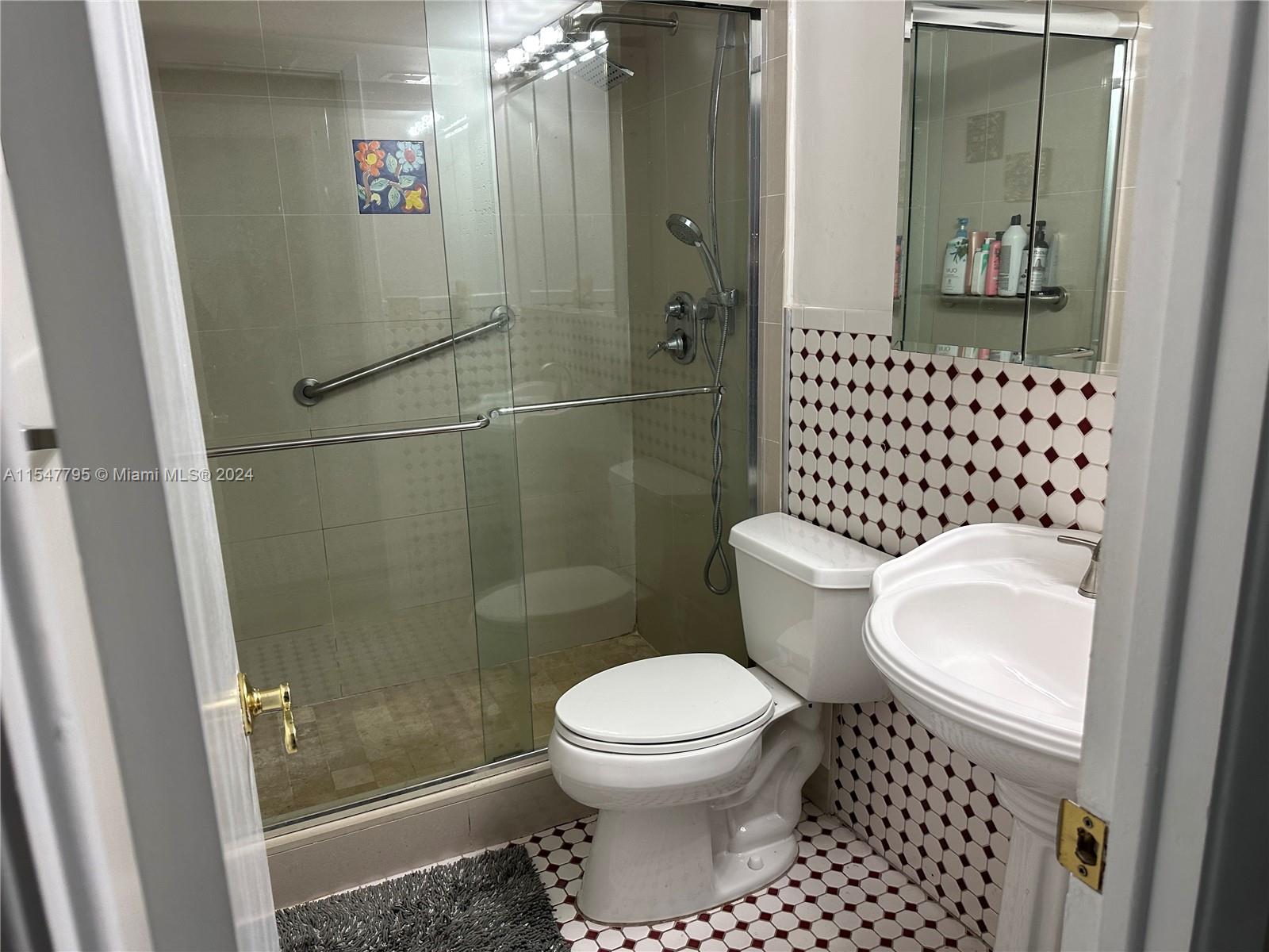 Hallandale Beach, Florida 33009, 1 Bedroom Bedrooms, ,1 BathroomBathrooms,Residential,For Sale,A11547795