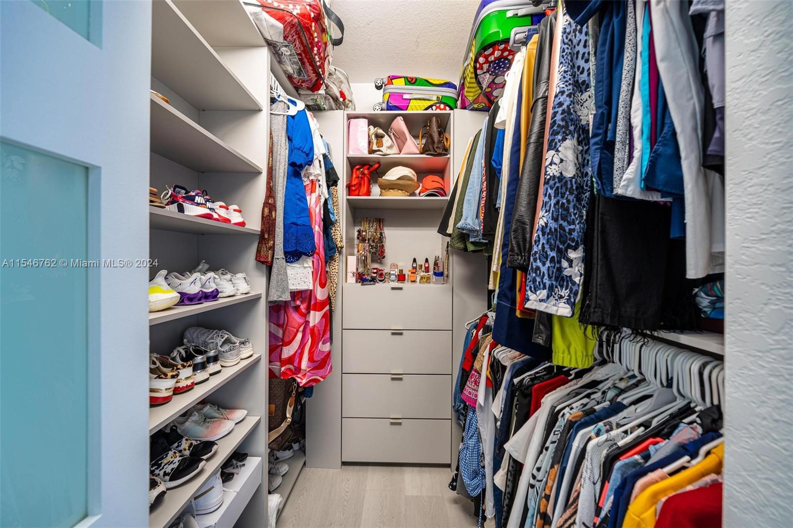 15425 SW 175th St, Miami, Florida 33187, 4 Bedrooms Bedrooms, ,2 BathroomsBathrooms,Residential,For Sale,15425 SW 175th St,A11546762