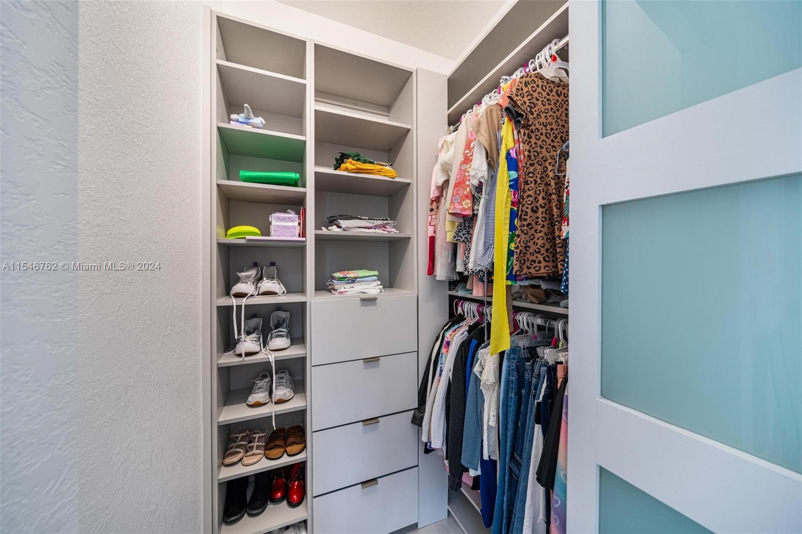 15425 SW 175th St, Miami, Florida 33187, 4 Bedrooms Bedrooms, ,2 BathroomsBathrooms,Residential,For Sale,15425 SW 175th St,A11546762