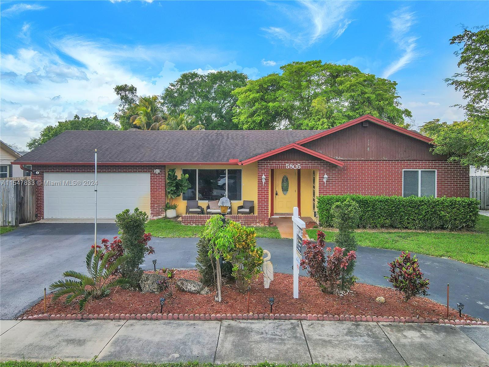 5805 119th Ave, Cooper City, FL, 33330 United States, 3 Bedrooms Bedrooms, ,2 BathroomsBathrooms,Residential,For Sale,119th Ave,A11547833