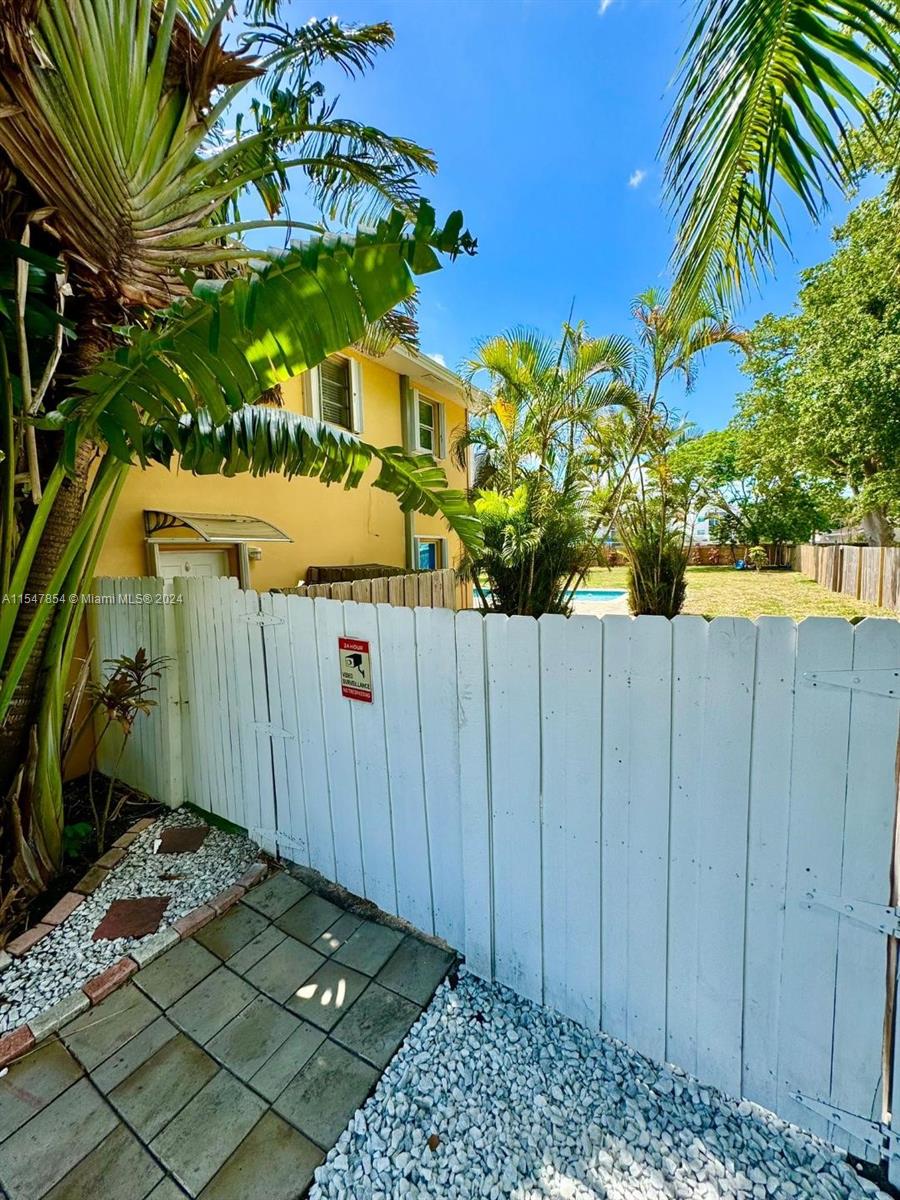 1123 18th Ave N, Lake Worth, FL, 33460 United States, 4 Bedrooms Bedrooms, ,2 BathroomsBathrooms,Residential,For Sale,18th Ave N,A11547854