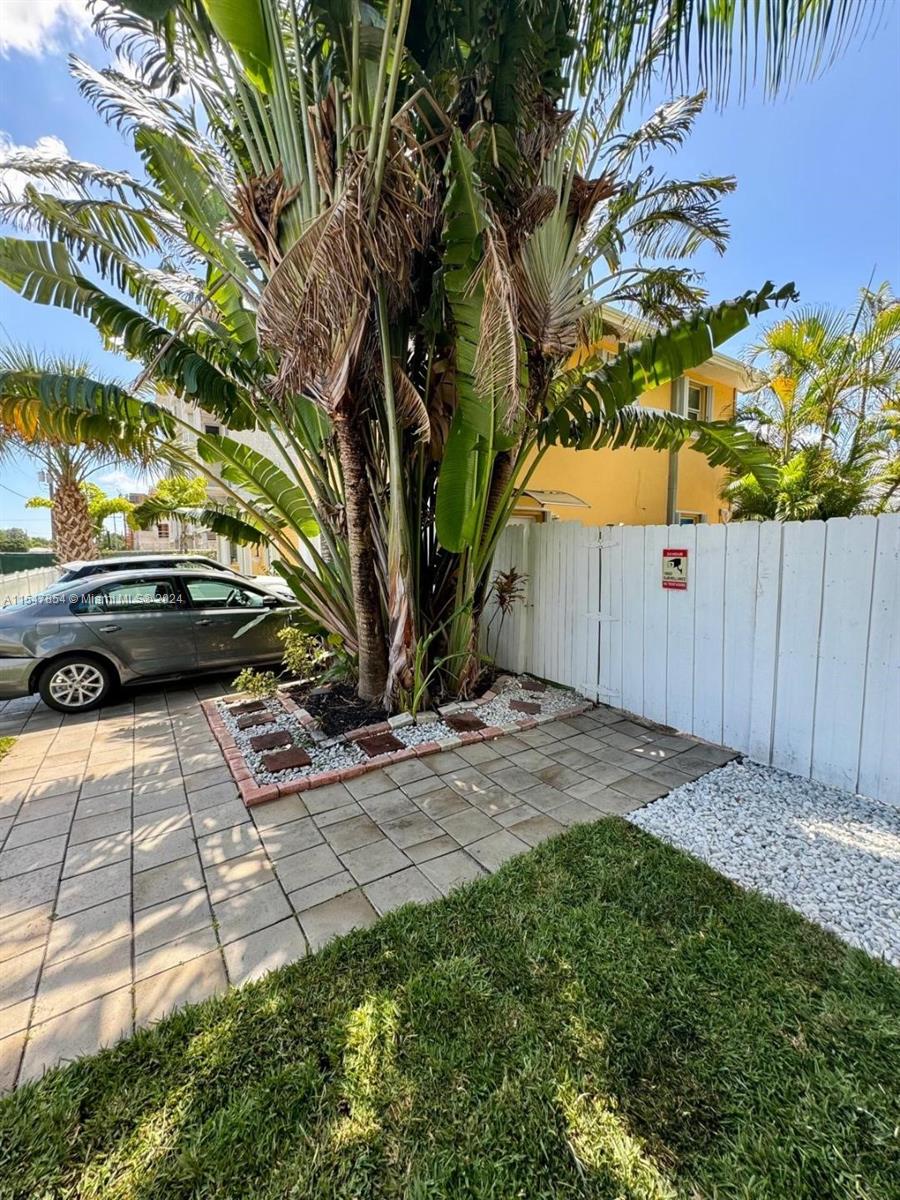 1123 18th Ave N, Lake Worth, FL, 33460 United States, 4 Bedrooms Bedrooms, ,2 BathroomsBathrooms,Residential,For Sale,18th Ave N,A11547854