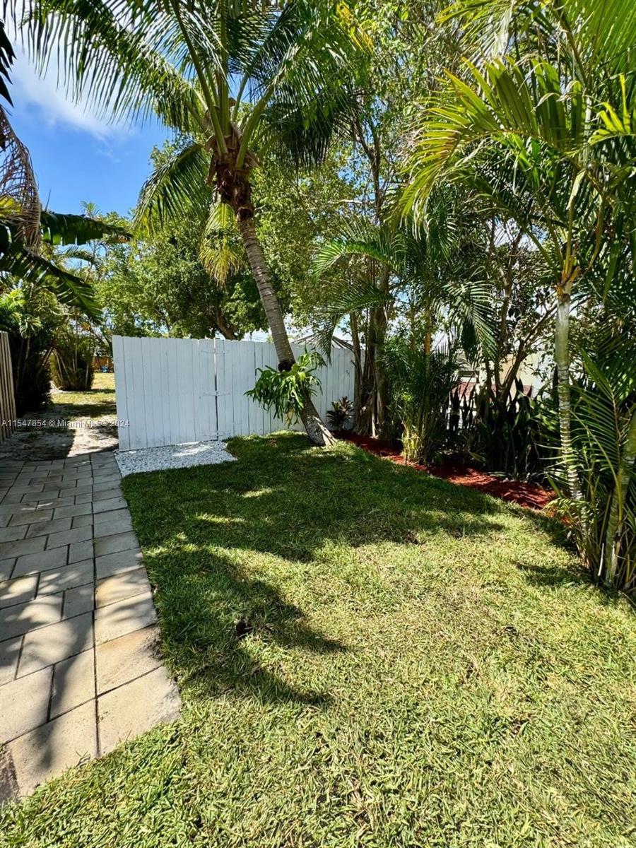 1123 18th Ave N, Lake Worth, FL, 33460 United States, 4 Bedrooms Bedrooms, ,2 BathroomsBathrooms,Residential,For Sale,18th Ave N,A11547854