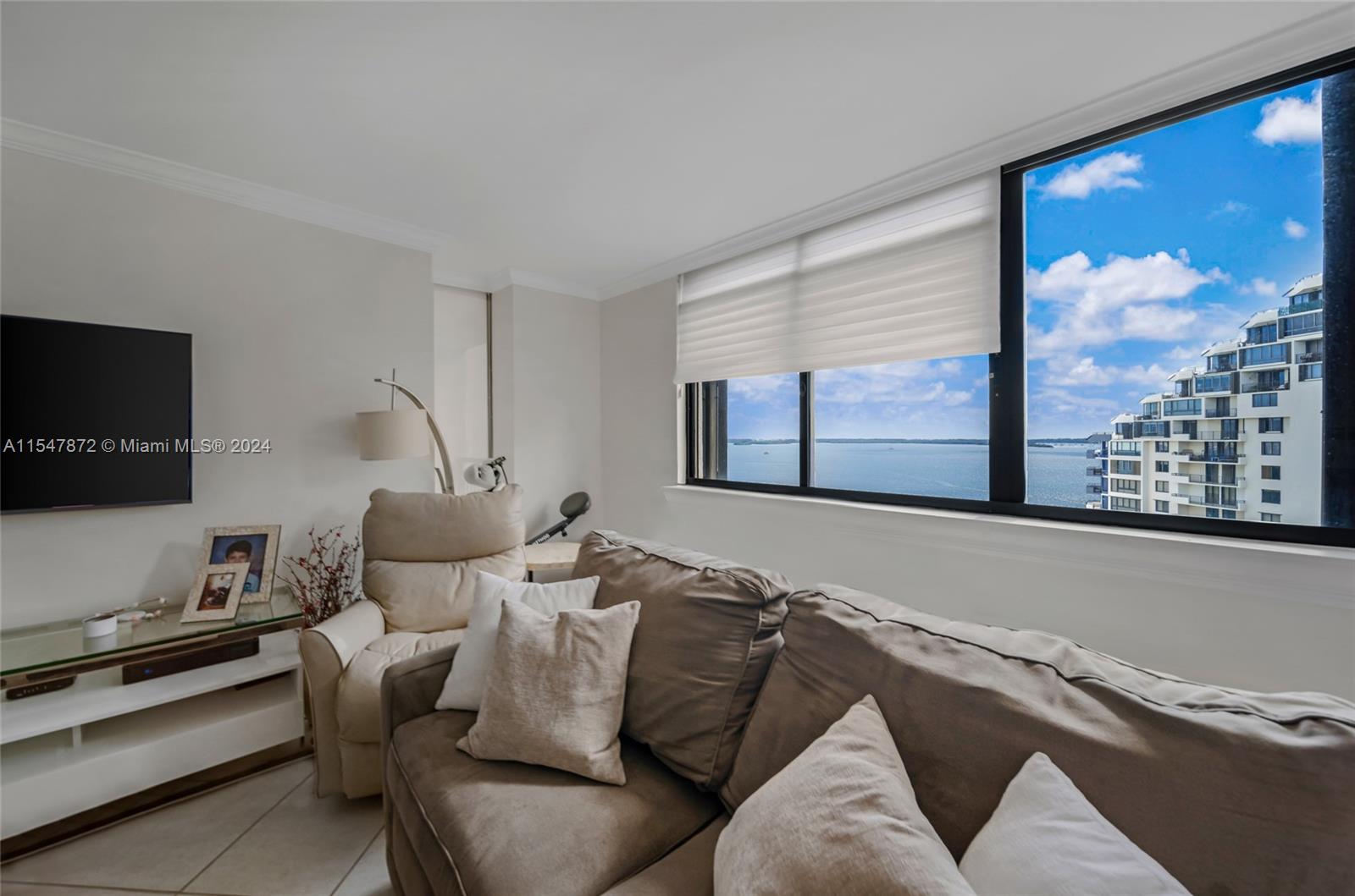540 E Brickell Key Dr 1401, Miami, Florida 33131, 1 Bedroom Bedrooms, ,1 BathroomBathrooms,Residentiallease,For Rent,540 E Brickell Key Dr 1401,A11547872