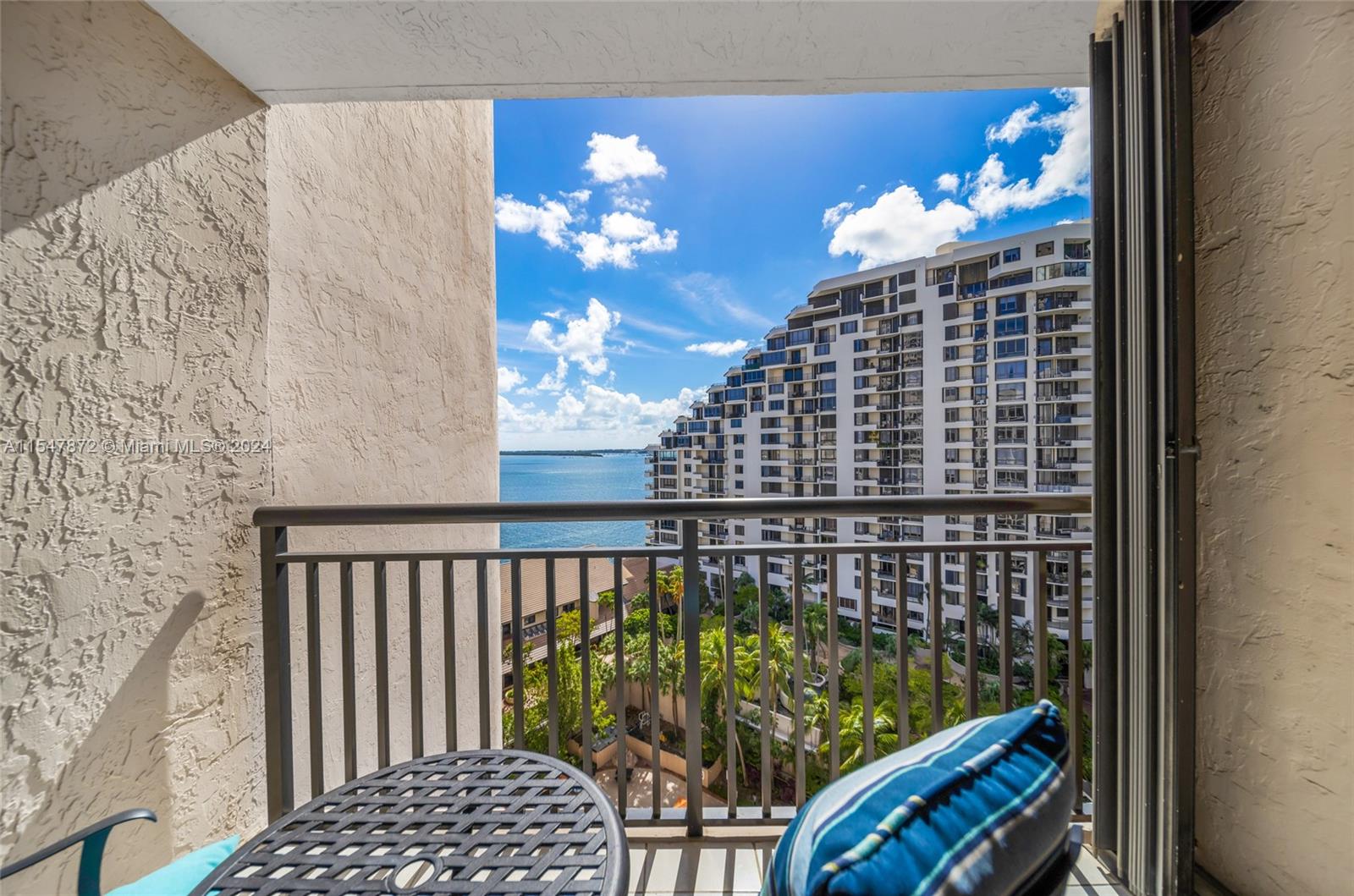 540 E Brickell Key Dr 1401, Miami, Florida 33131, 1 Bedroom Bedrooms, ,1 BathroomBathrooms,Residentiallease,For Rent,540 E Brickell Key Dr 1401,A11547872