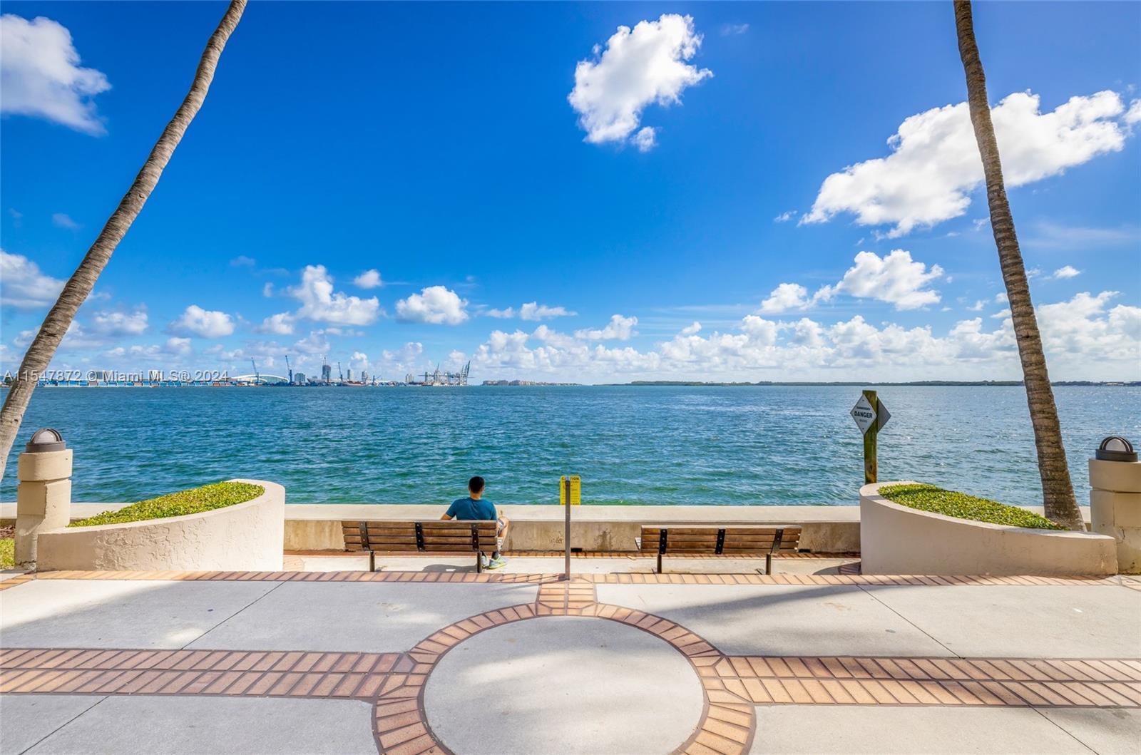 540 E Brickell Key Dr 1401, Miami, Florida 33131, 1 Bedroom Bedrooms, ,1 BathroomBathrooms,Residentiallease,For Rent,540 E Brickell Key Dr 1401,A11547872