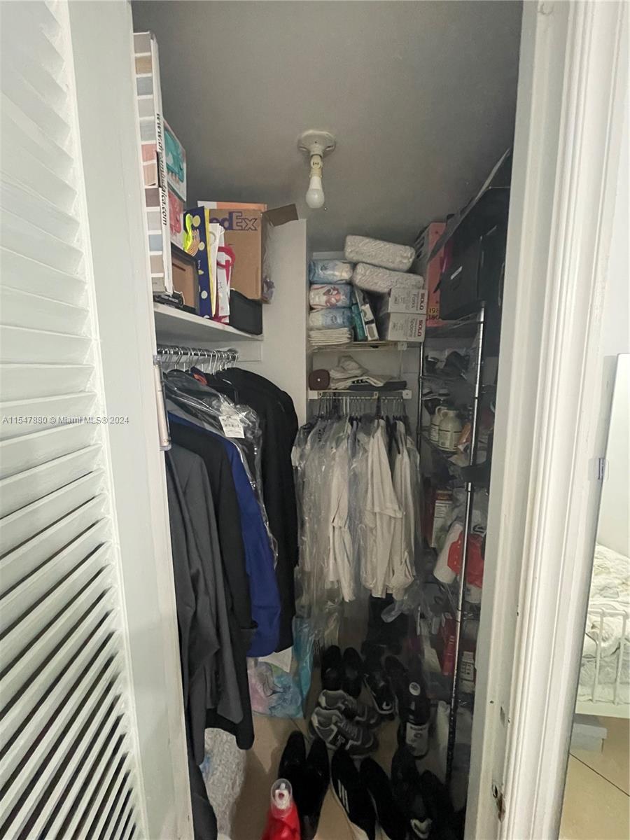 5055 Collins Ave 2K, Miami Beach, Florida 33140, 2 Bedrooms Bedrooms, ,2 BathroomsBathrooms,Residentiallease,For Rent,5055 Collins Ave 2K,A11547880