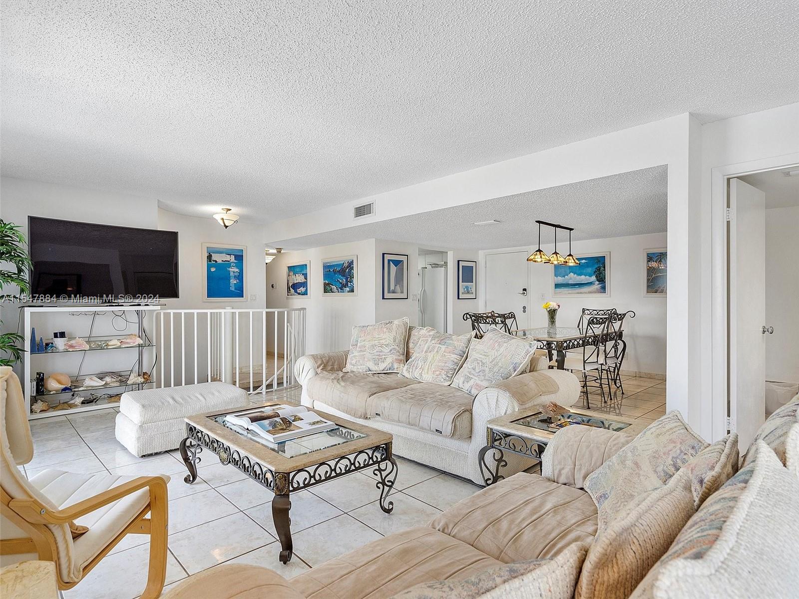 5415 Collins Ave 403, Miami Beach, Florida 33140, 3 Bedrooms Bedrooms, ,3 BathroomsBathrooms,Residential,For Sale,5415 Collins Ave 403,A11547884