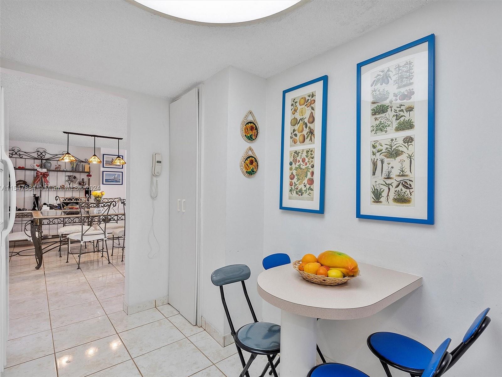 5415 Collins Ave 403, Miami Beach, Florida 33140, 3 Bedrooms Bedrooms, ,3 BathroomsBathrooms,Residential,For Sale,5415 Collins Ave 403,A11547884