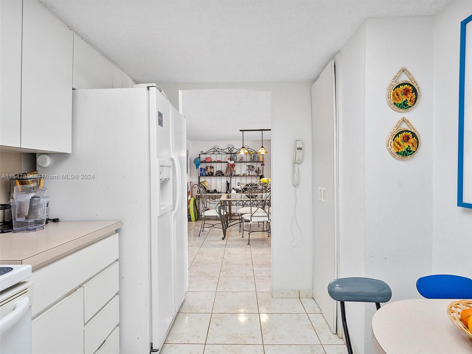 5415 Collins Ave 403, Miami Beach, Florida 33140, 3 Bedrooms Bedrooms, ,3 BathroomsBathrooms,Residential,For Sale,5415 Collins Ave 403,A11547884