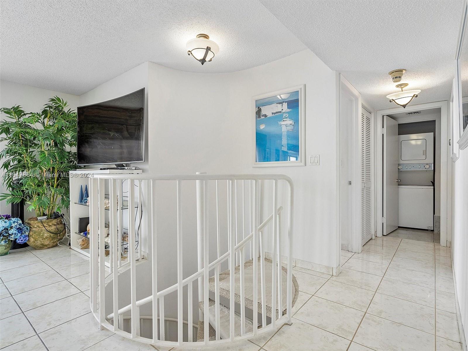 5415 Collins Ave 403, Miami Beach, Florida 33140, 3 Bedrooms Bedrooms, ,3 BathroomsBathrooms,Residential,For Sale,5415 Collins Ave 403,A11547884