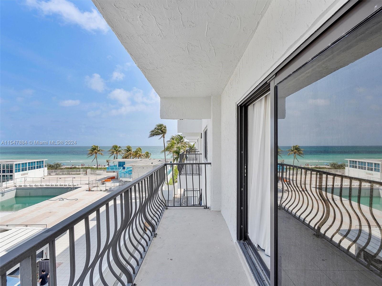 5415 Collins Ave, Miami Beach, FL, 33140 United States, 3 Bedrooms Bedrooms, ,3 BathroomsBathrooms,Residential,For Sale,Collins Ave,A11547884