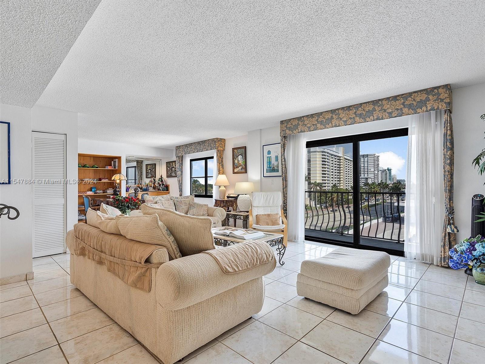 5415 Collins Ave, Miami Beach, FL, 33140 United States, 3 Bedrooms Bedrooms, ,3 BathroomsBathrooms,Residential,For Sale,Collins Ave,A11547884