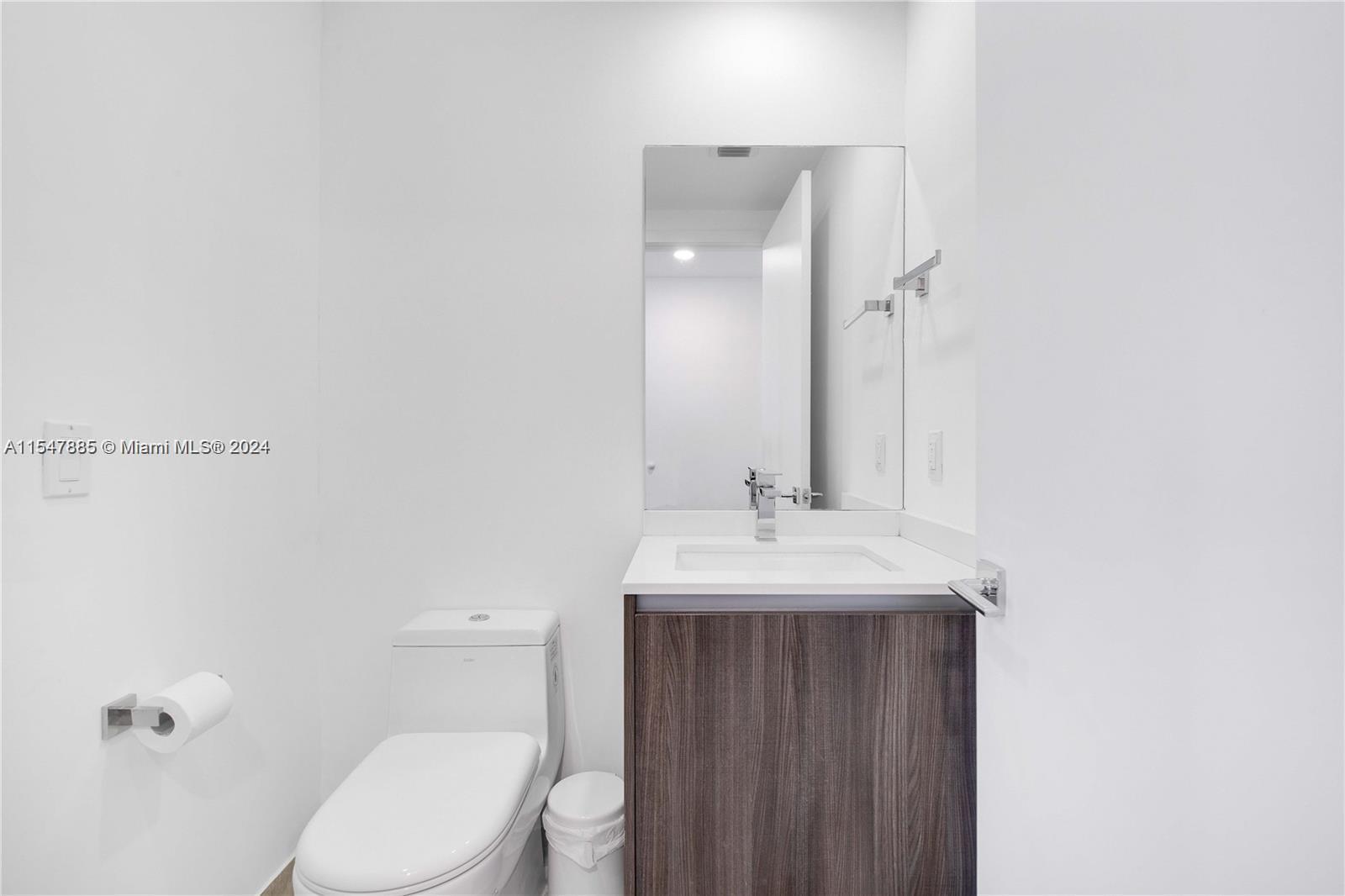 488 NE 18th St 5001, Miami, Florida 33132, 2 Bedrooms Bedrooms, ,2 BathroomsBathrooms,Residentiallease,For Rent,488 NE 18th St 5001,A11547885