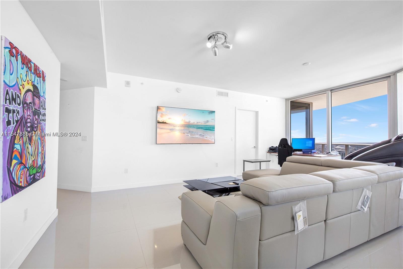 488 NE 18th St 5001, Miami, Florida 33132, 2 Bedrooms Bedrooms, ,2 BathroomsBathrooms,Residentiallease,For Rent,488 NE 18th St 5001,A11547885