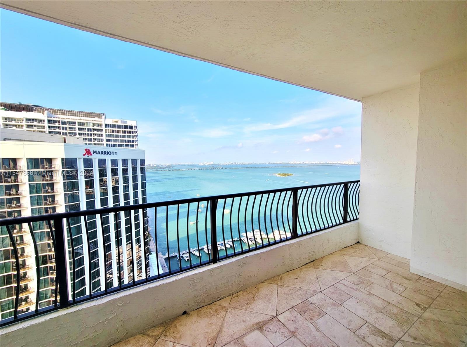 555 NE 15th St 33D, Miami, FL 33132, 1 Bedroom Bedrooms, ,1 BathroomBathrooms,Residential,For Sale,15th St,A11547856