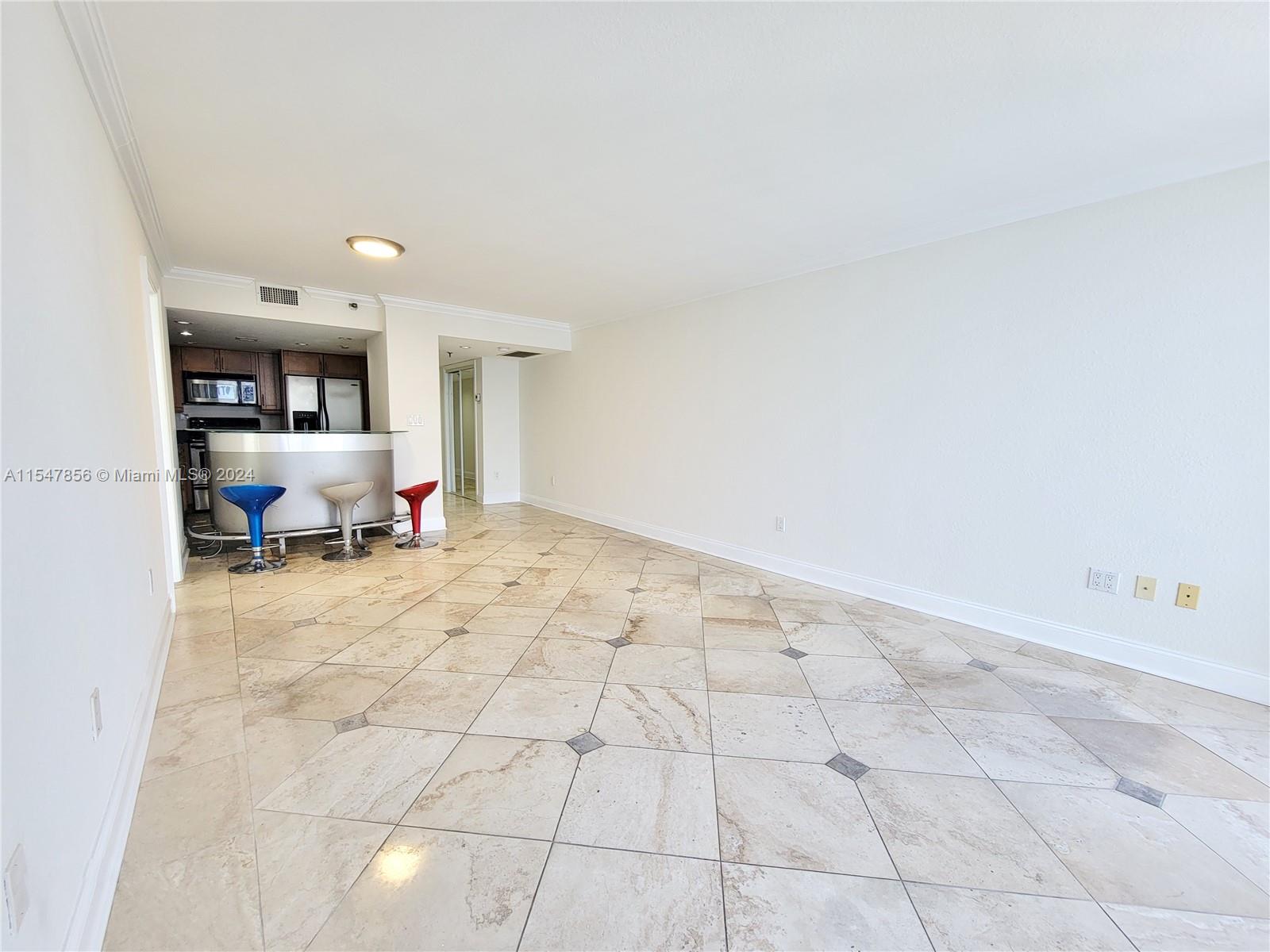 555 NE 15th St 33D, Miami, FL 33132, 1 Bedroom Bedrooms, ,1 BathroomBathrooms,Residential,For Sale,15th St,A11547856