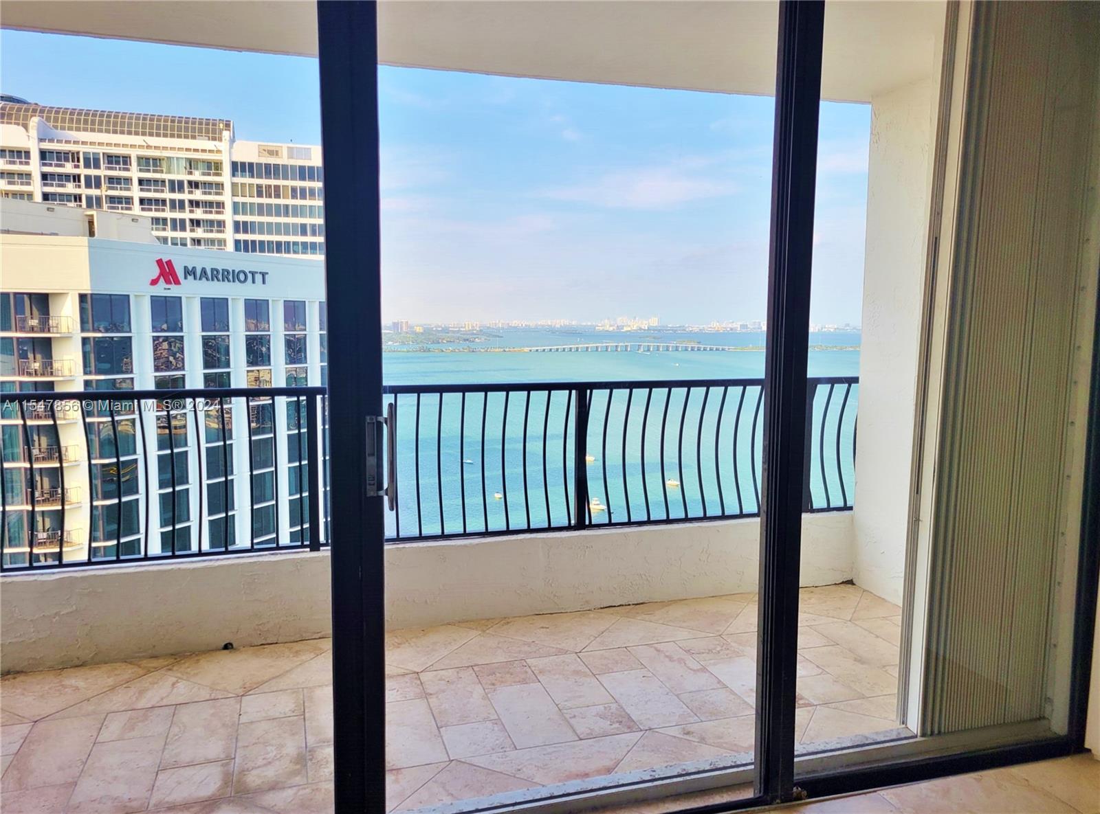 555 NE 15th St 33D, Miami, FL 33132, 1 Bedroom Bedrooms, ,1 BathroomBathrooms,Residential,For Sale,15th St,A11547856