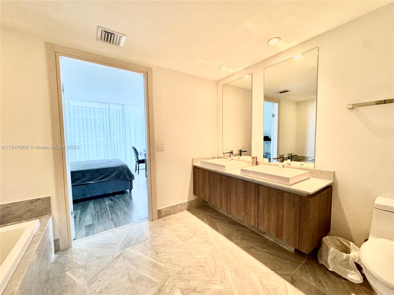 801 S Miami Ave 4405, Miami, Florida 33130, 2 Bedrooms Bedrooms, ,2 BathroomsBathrooms,Residential,For Sale,801 S Miami Ave 4405,A11547908