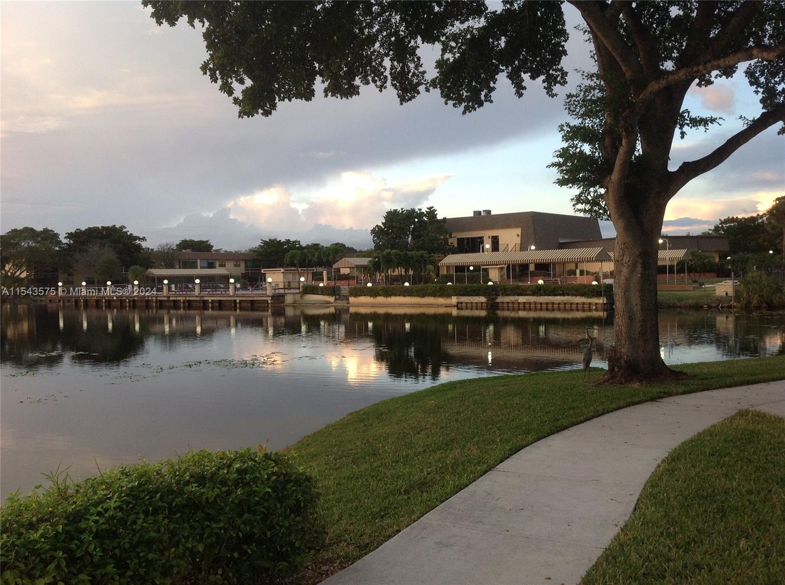 Beautiful Community Lake& Walking Path