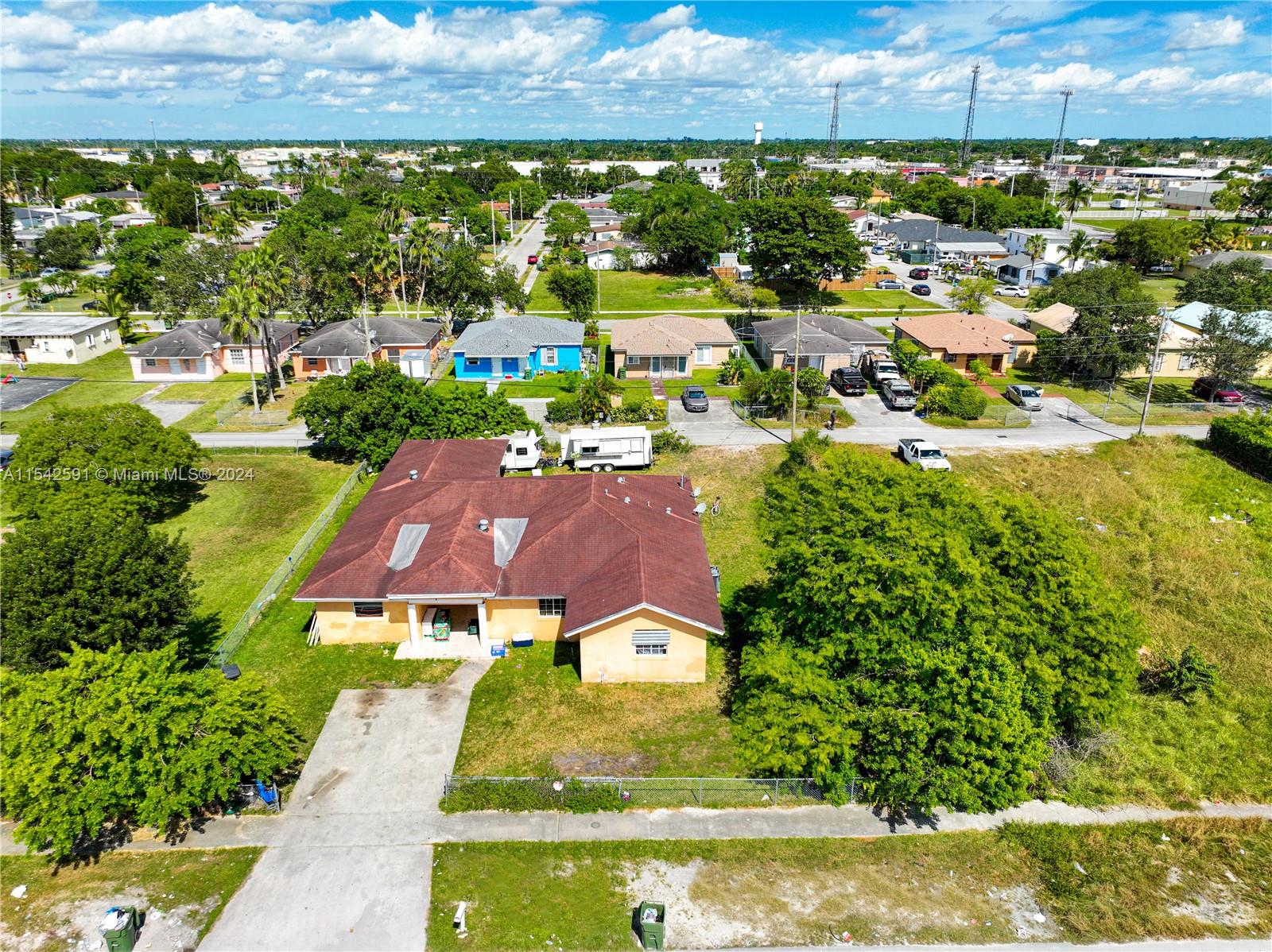 657 SW 7th St  For Sale A11542591, FL
