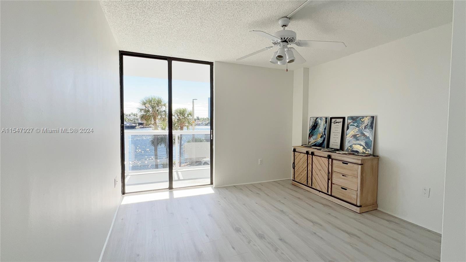 20515 E Country Club Dr 245, Aventura, Florida 33180, 2 Bedrooms Bedrooms, ,2 BathroomsBathrooms,Residential,For Sale,20515 E Country Club Dr 245,A11547927