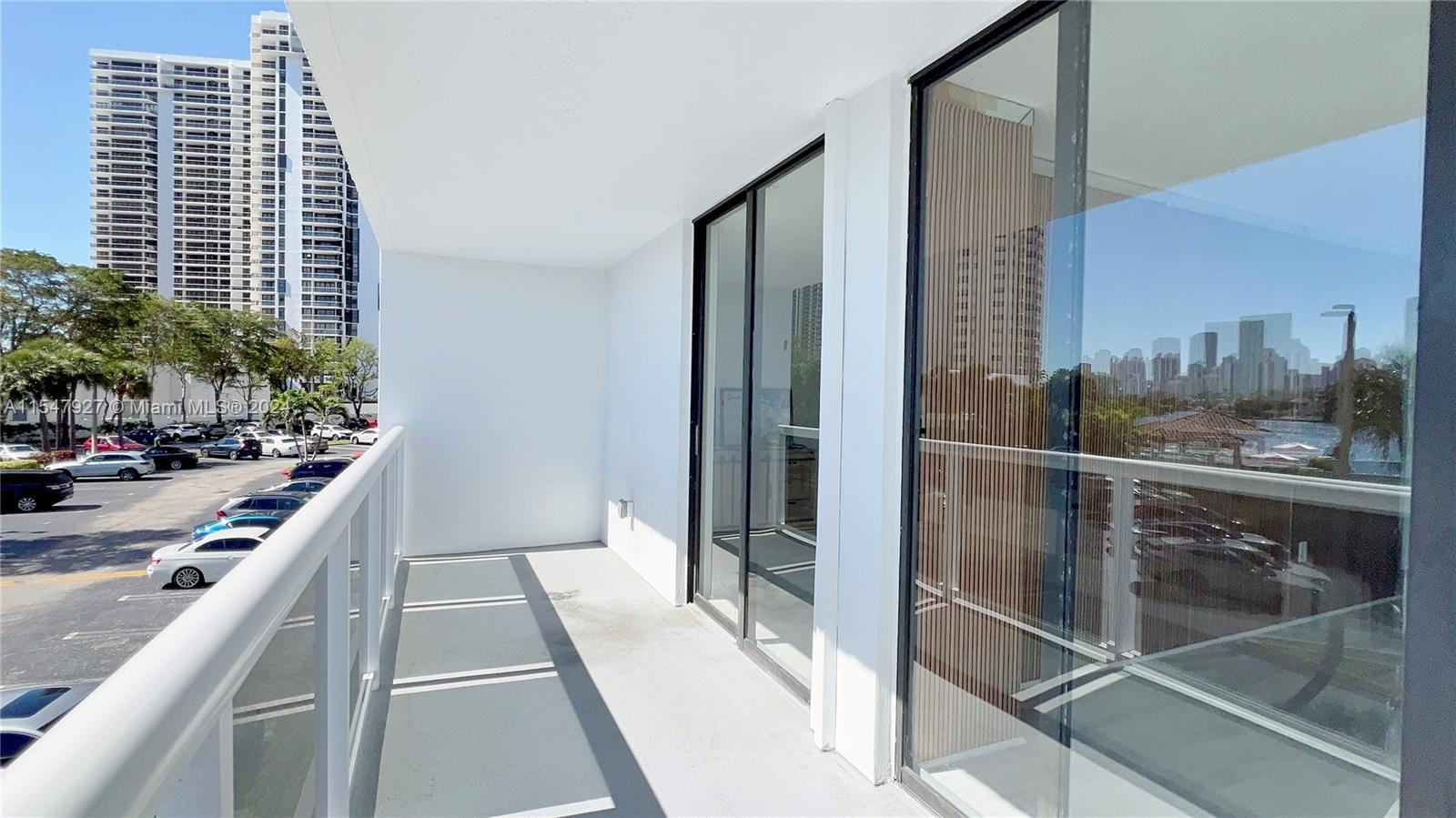 20515 E Country Club Dr 245, Aventura, Florida 33180, 2 Bedrooms Bedrooms, ,2 BathroomsBathrooms,Residential,For Sale,20515 E Country Club Dr 245,A11547927