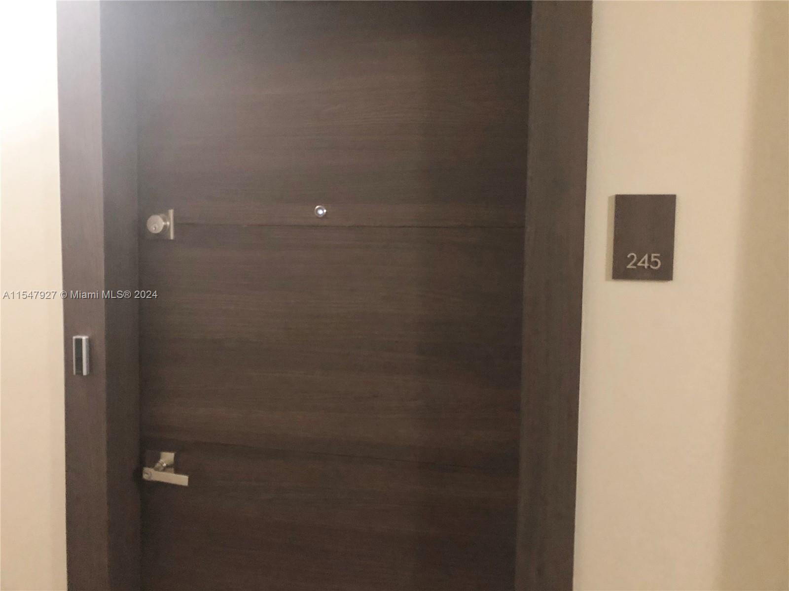 20515 E Country Club Dr 245, Aventura, Florida 33180, 2 Bedrooms Bedrooms, ,2 BathroomsBathrooms,Residential,For Sale,20515 E Country Club Dr 245,A11547927