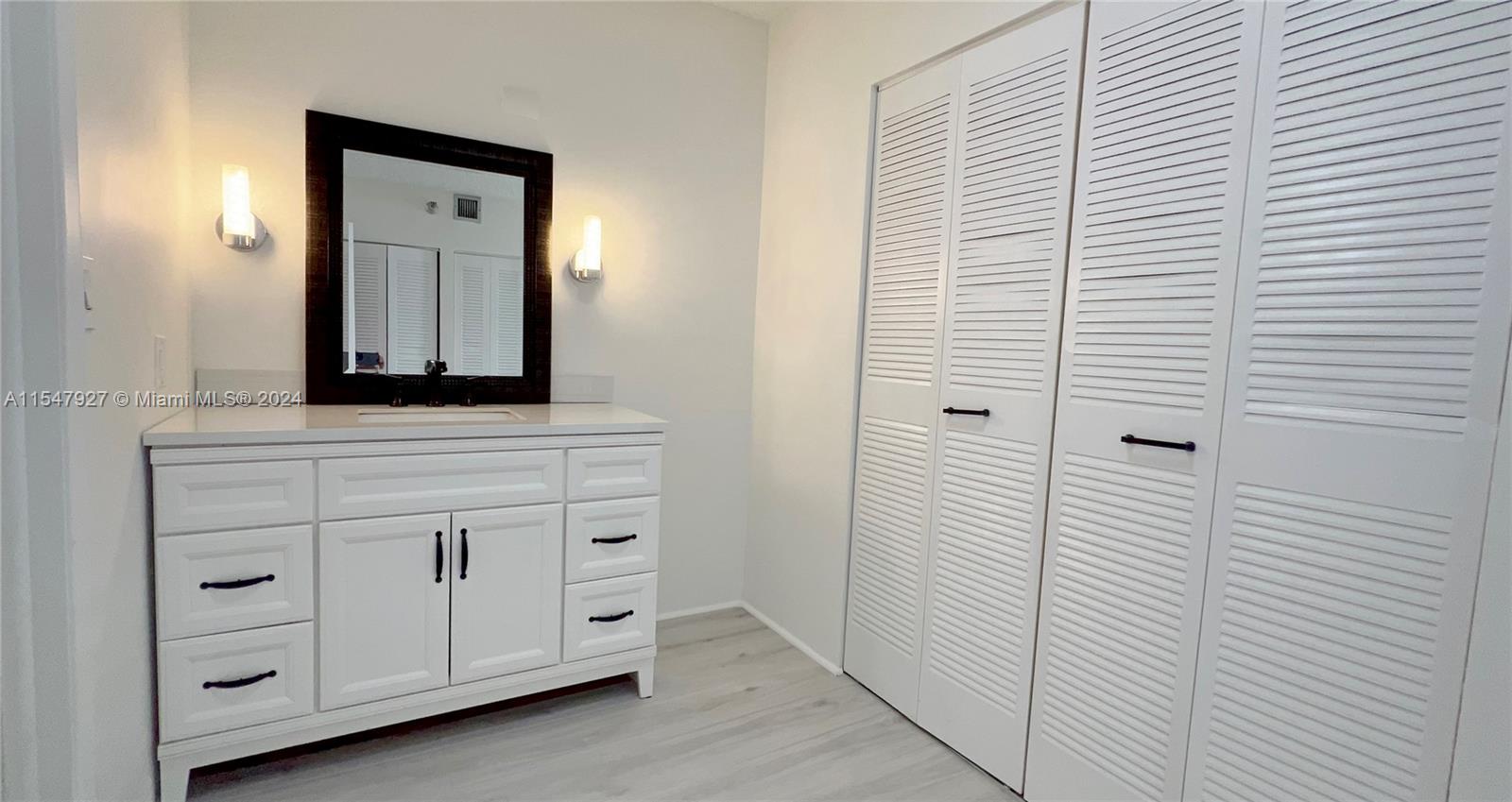 20515 E Country Club Dr 245, Aventura, Florida 33180, 2 Bedrooms Bedrooms, ,2 BathroomsBathrooms,Residential,For Sale,20515 E Country Club Dr 245,A11547927