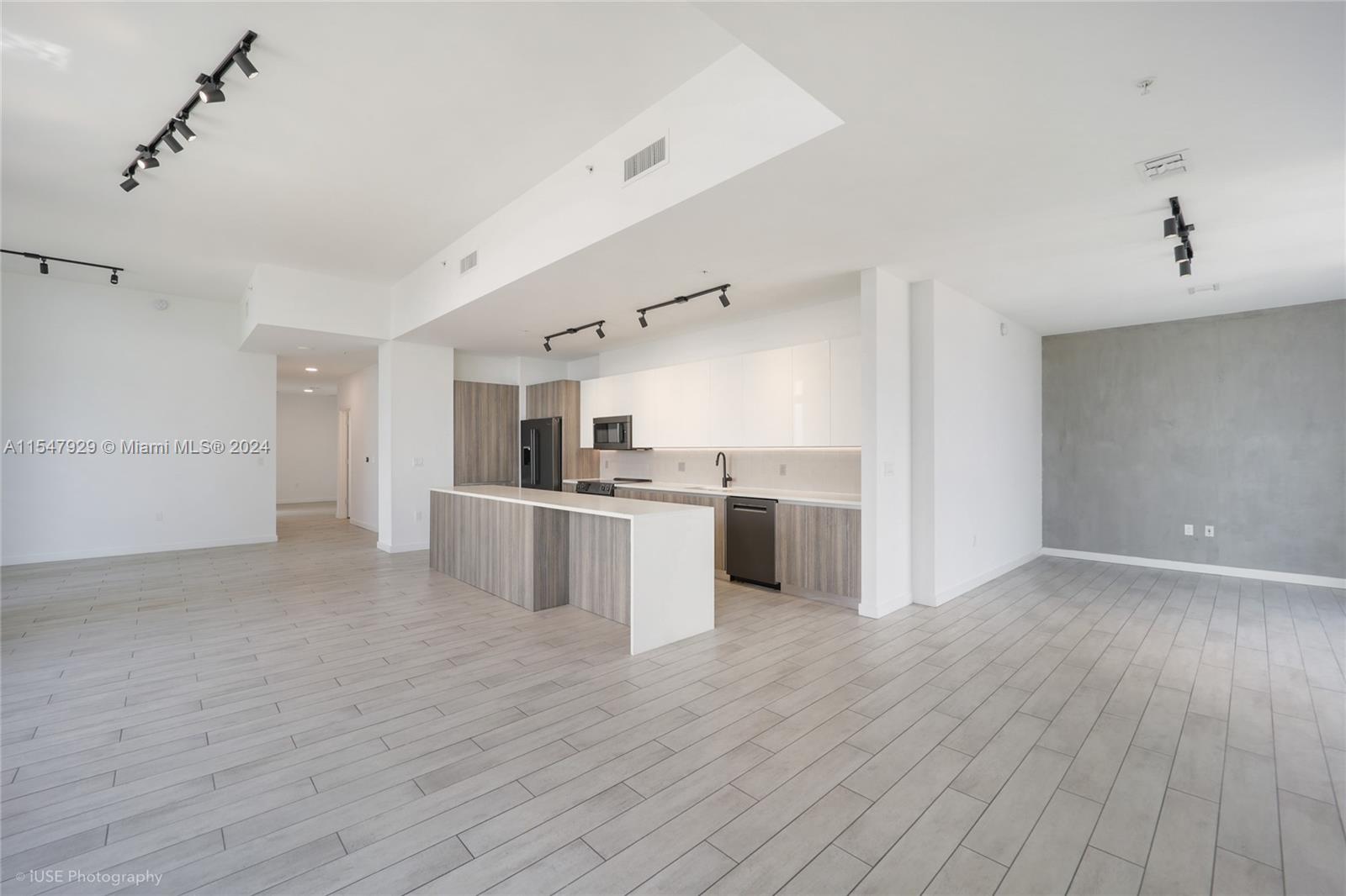 2901 NE 1 AVENUE PH, Miami, Florida 33137, 3 Bedrooms Bedrooms, ,3 BathroomsBathrooms,Residentiallease,For Rent,2901 NE 1 AVENUE PH,A11547929