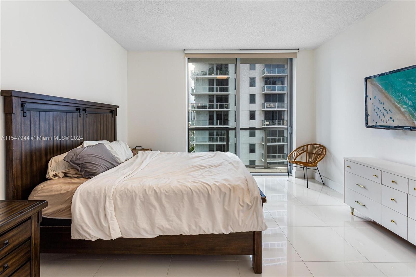 1060 Brickell Ave 1717, Miami, Florida 33131, 2 Bedrooms Bedrooms, ,2 BathroomsBathrooms,Residential,For Sale,1060 Brickell Ave 1717,A11547944