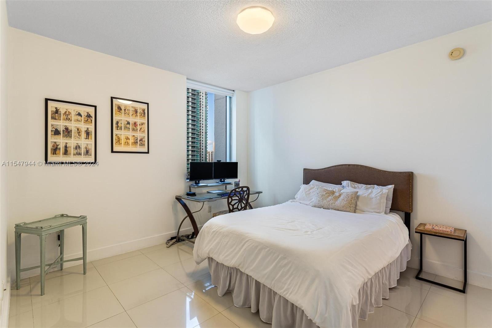 1060 Brickell Ave 1717, Miami, Florida 33131, 2 Bedrooms Bedrooms, ,2 BathroomsBathrooms,Residential,For Sale,1060 Brickell Ave 1717,A11547944